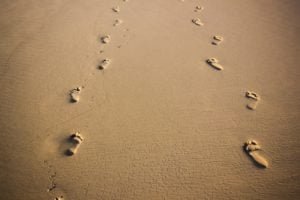 Footprints in the sand story
